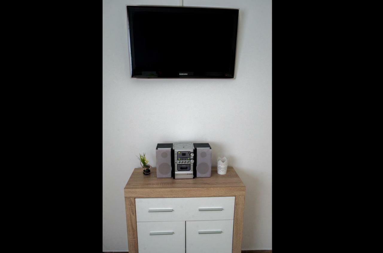 Apartment Vir Karlovac Extérieur photo